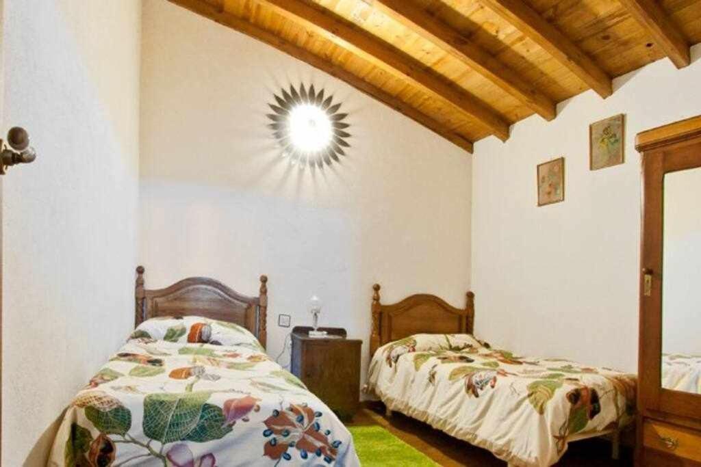 Casa Rural Lucia Es Una Casa Rural Amplia Con Pat Cabezas Bajas Extérieur photo